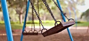 В Одессе 12-летнего мальчика проткнуло железным штырем на детской площадке: ребенок в коме (обновлено)