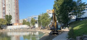 Не рассчитали: возле озера на Оболони произошел оползень