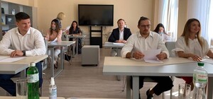 Будут изучать психологию: чемпион мира по боксу и телеведущий стали студентами харьковского вуза