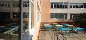 Перший пішов: один із львівських ліцеїв відправили на вимушені канікули 