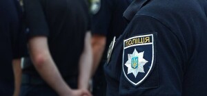 Встреча пошла не по плану: под Днепром избиратели избили полицейского