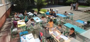 Школи відправляють на дистанційне навчання: коли закінчаться канікули