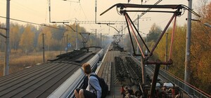 Хотел сделать селфи: в Одессе парень залез на поезд и получил удар током