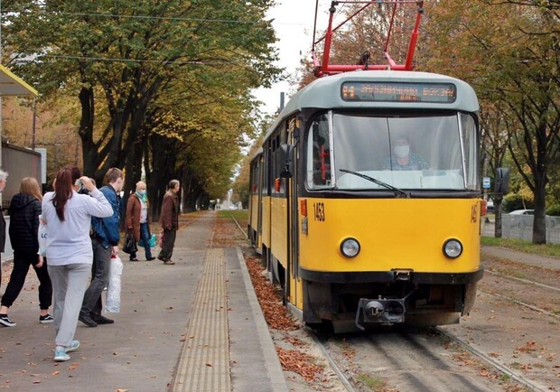 На Рабочей сделали девять трамвайных платформ - фото: Urban Dnipro