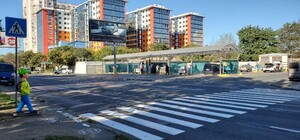 Притормози: в Одессе возле пешеходных переходов появились фигурки человечков 