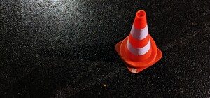 Уснул за рулем: на Северном мосту фура влетела в бригаду дорожников