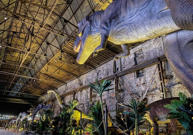 Интерактивная выставка "Планета динозавров" - фото