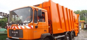 Нарушил ПДД: на Березняках мусоровоз насмерть задавил мужчину на пешеходном переходе