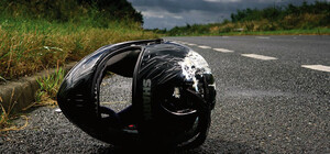 Не рассчитал дистанцию: в Одессе молодой парень на мопеде попал в ДТП