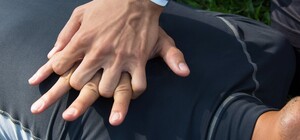 Стало плохо в аптеке: в Одессе фармацевт спасла мужчину 