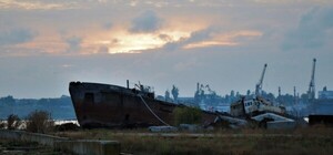 Судьба Delfi: танкер ржавеет на суше, а владелец не хочет возмещать убытки