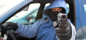 Хотели помешать голосованию: возле 117-ой школы устроили стрельбу