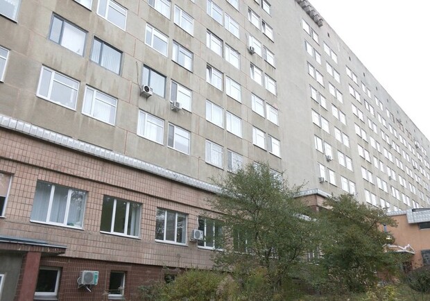 СЖелезнодорожные больницы в Харькове начали принимать больных с COVID-19. Фото:  Vgorode.ua