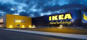 Все ближе к открытию: на Blockbuster Mall монтируют вывеску IKEA 