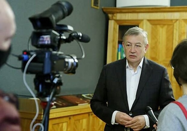 Чернов снял свою кандидатуру на пост председателя облсовета — Терехов. Фото: oblrada.kharkov.ua