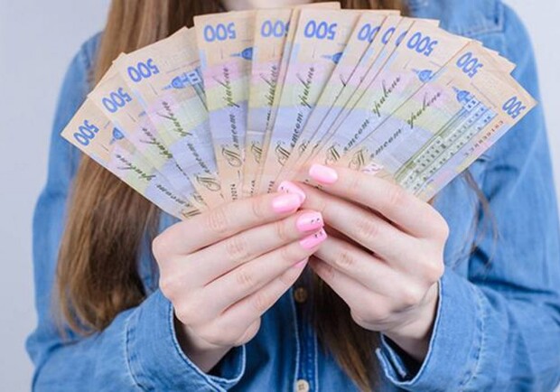 Кто из ФОПов не получит по 8000 гривен в Украине. Фото: fbc.ua