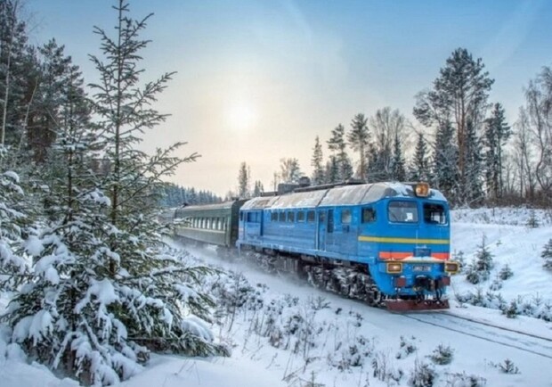 В "Укзализныце" рассказали, сколько украинцев встретят Новый год в поезде - фото: slovoidilo.ua