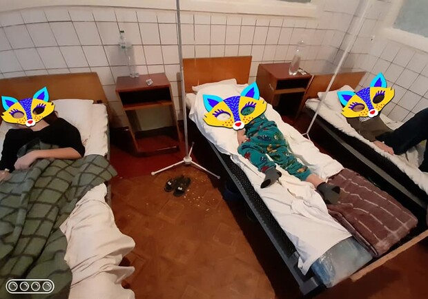 В Новомосковске детей с отравлением 2 часа не принимали в больнице / фото: fb Иринка Серая