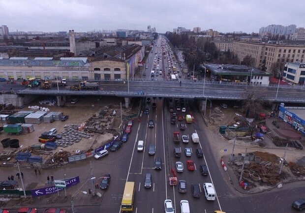 Реконструкцию Шулявского путепровода продлили до конца 2021 года. Фото: БЖ.
