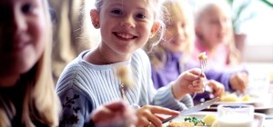  В ОДЕССЕ ПОДОРОЖАЕТ ПИТАНИЕ ДЛЯ МЛАДШЕКЛАССНИКОВ: СКОЛЬКО НУЖНО ПЛАТИТЬ