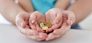 Кто получит: в Украине повысят пособие для малообеспеченных семей