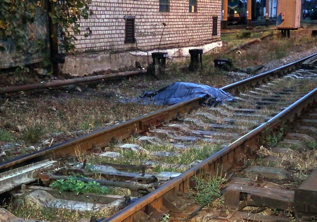Под Харьковом под колесами поезда погибла молодая женщина. Фото: t.me/kharkivlife