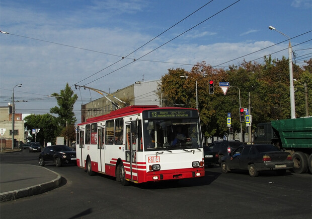 Троллейбус №13 изменит маршрут. Фото: Харьков транспортный