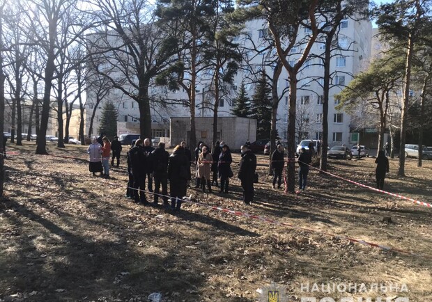 Возле больницы в Харькове обнаружили труп младенца. Фото: hk.npu.gov.ua
