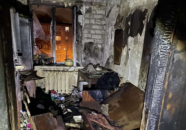 В пожаре на ХТЗ погиб мужчина. Фото: kh.dsns.gov.ua