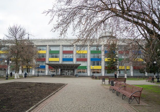 На ХТЗ отремонтируют Дворец детского и юношеского творчества. Фото: izvestia.kharkov.ua