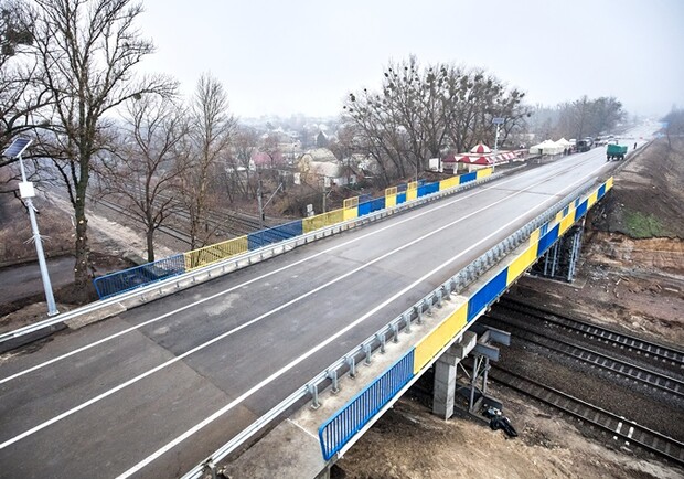 В Харькове на Окружной перекрывают мост. Фото: kp.ua