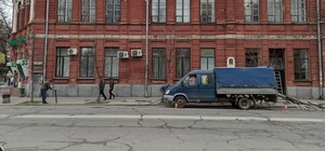 Обновят: в Полтаве заменят все старые перильные ограждения