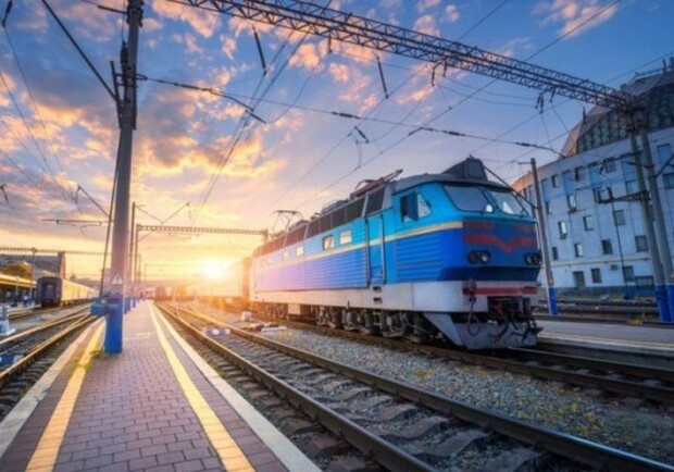 Из Харькова запускают экспресс-поезд в Днепр. Фото: pinterest.com