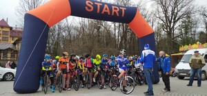 Tour de Lviv region: у мережу виклали відео з жіночих гонок у Трускавці