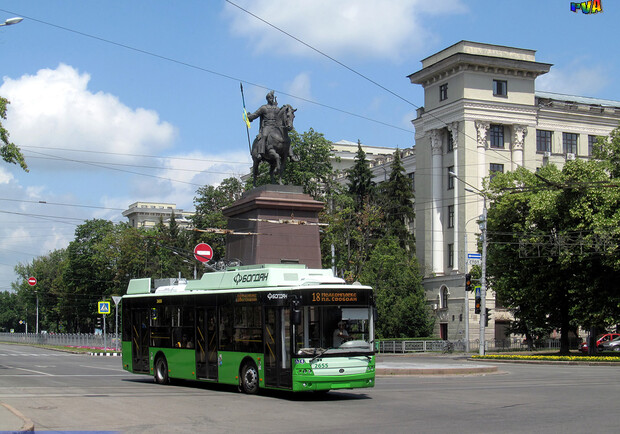 Троллейбусы №18 и 50 будут объезжать площадь Свободы. Фото: gortransport.kharkov.ua