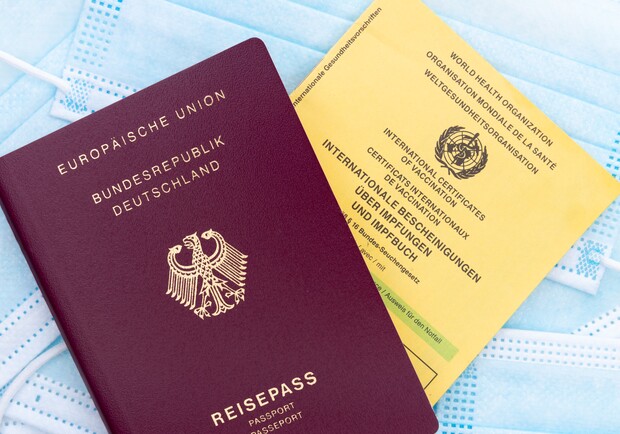 С 1 июля в Украине могут запустить Covid-сертификаты. Фото: Unsplash