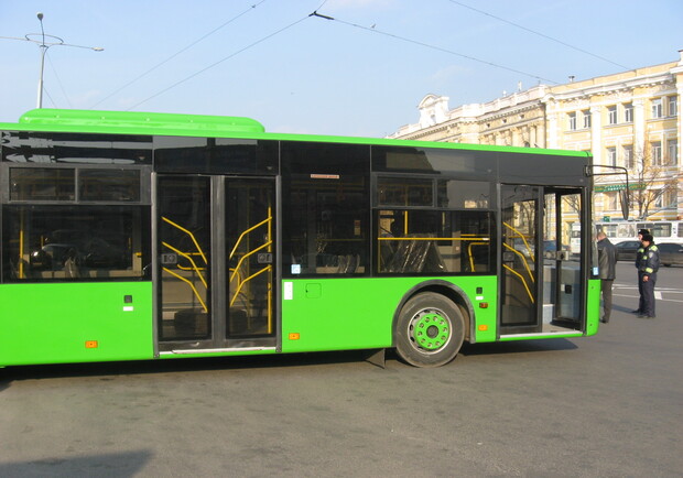 Фото Юрия Зиненко. Только зеленый транспорт будет легальным. 