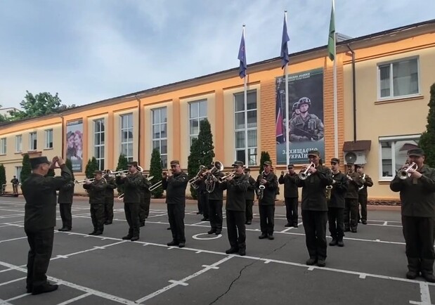 Приходи послушать: военный оркестр даст 40-минутный концерт в центре Харькова - фото