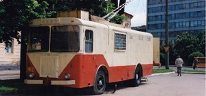 Подорож у минуле: у мережу виклали фото тролейбусів на львівських вулицях у різні роки