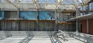 В Слобожанском строят современный бассейн: на каком этапе работы