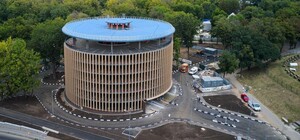 Как в саду Шевченко: во всех районах Харькова планируют строить многоярусные паркинги