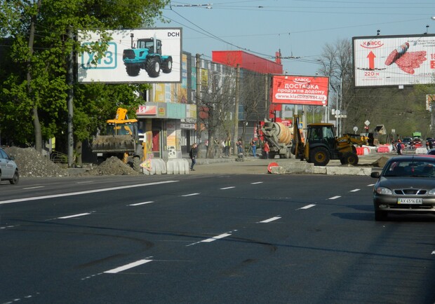 На ХТЗ ограничили движение по Московскому проспекту. Фото: flatfy.ua
