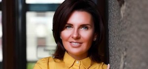 Два автомобиля, кольцо с бриллиантами и картины Гапчинской: Татьяна Кагановская подала первую декларацию