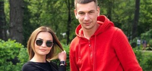 Освобождены: харьковская пара, сковавшая себя наручниками, объявила о расставании 