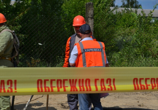 На Северной Салтовке перекрыли улицу Метростроителей из-за аварии на газопроводе. Фото: comments.ua
