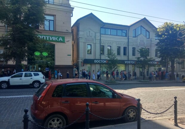 На выходных в Харькове начали работу центры массовой вакцинации. Фото: Наталья Попова