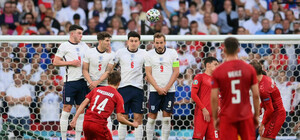 Автогол и спорный пенальти: Англия и Дания сыграли полуфинал Евро-2020