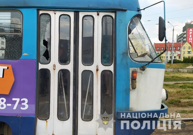 В Харькове обстреляли трамвай . Фото: hk.npu.gov.ua