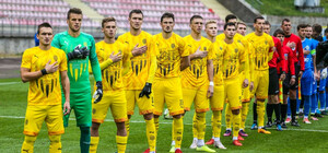 Арендовали стадион: львовский 