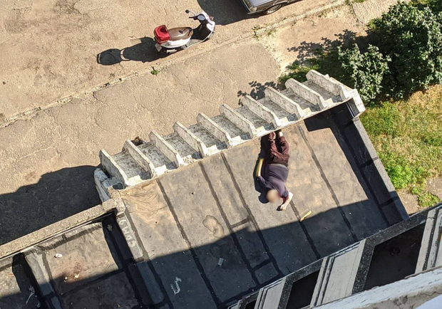 В Харькове мужчина выбросился с 9 этажа. Фото: Труха